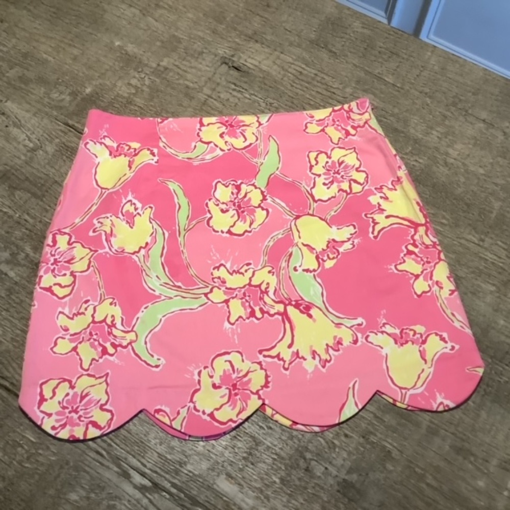 Lilly Pulitzer Lynnie Skirt, Hotty Pink/Day Lilly, Size 8